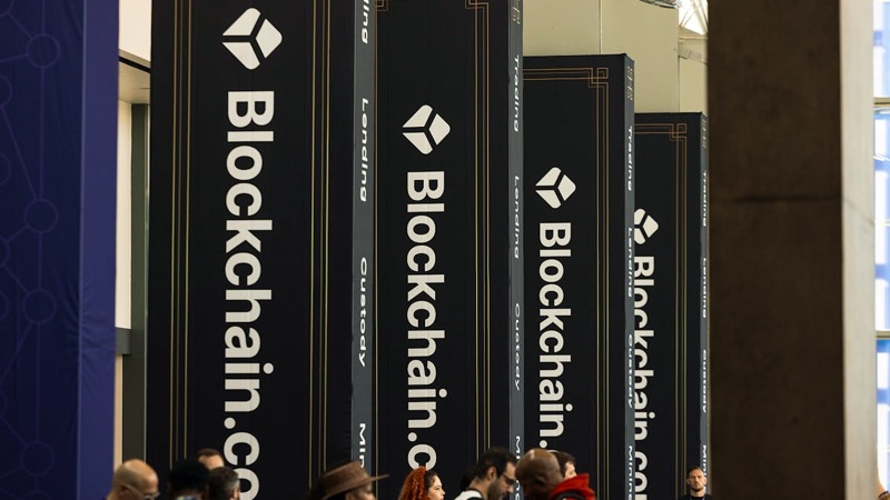 Blockchain.com Plans to Go Public in 2026, Adds Co-CEO